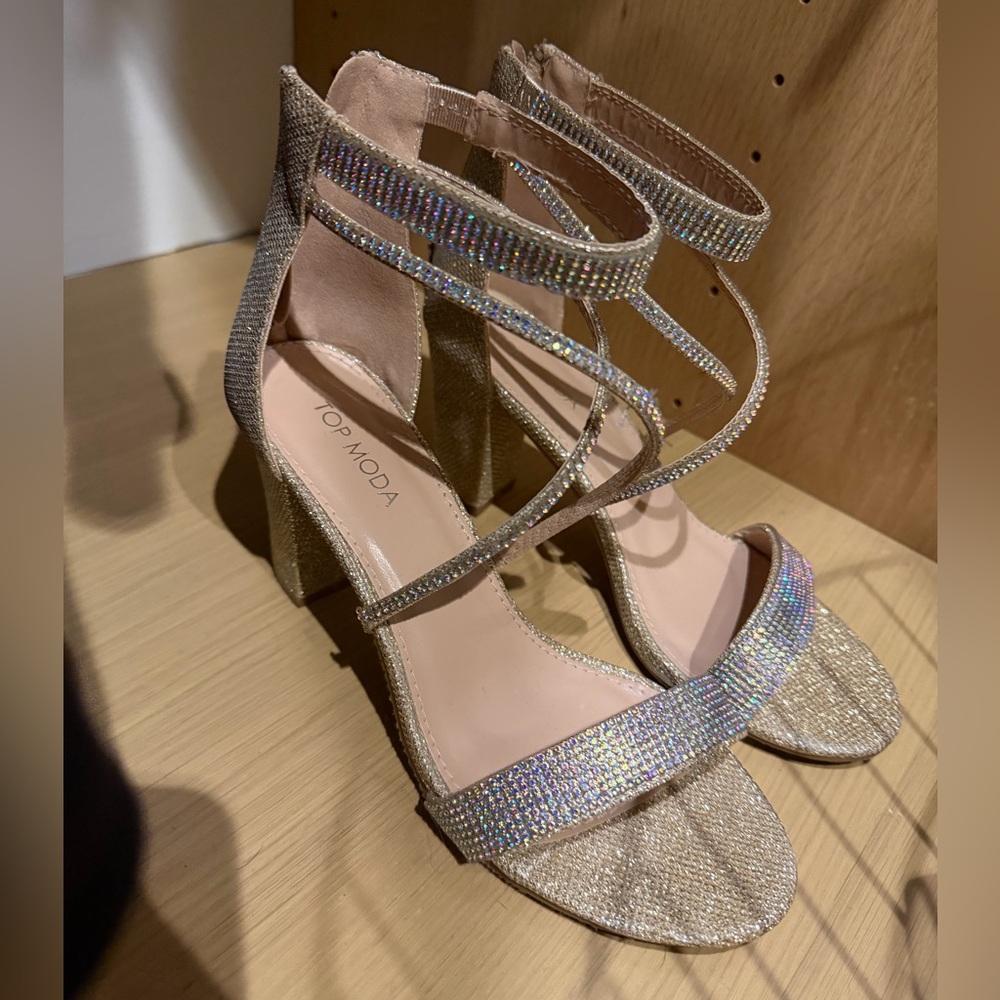 TOP Moda iridescent gold glitter strappy block heels